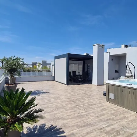 Sunset Penthouse With Spectacular View And Jacuzzi 아파트 자다르