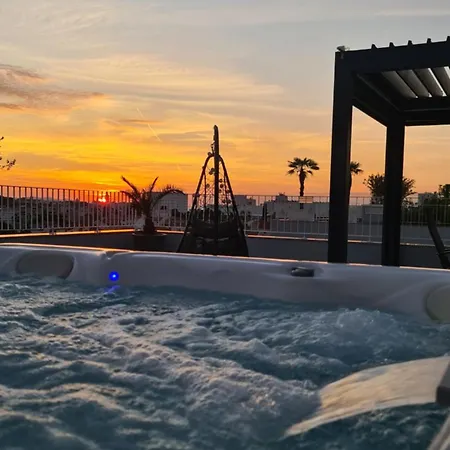 Daire Sunset Penthouse With Spectacular View And Jacuzzi Zadar
