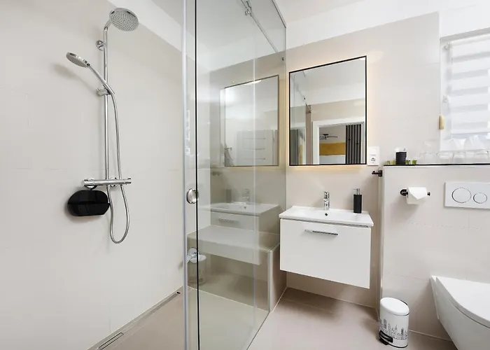 Sunset Penthouse With Spectacular View And Jacuzzi * زادار