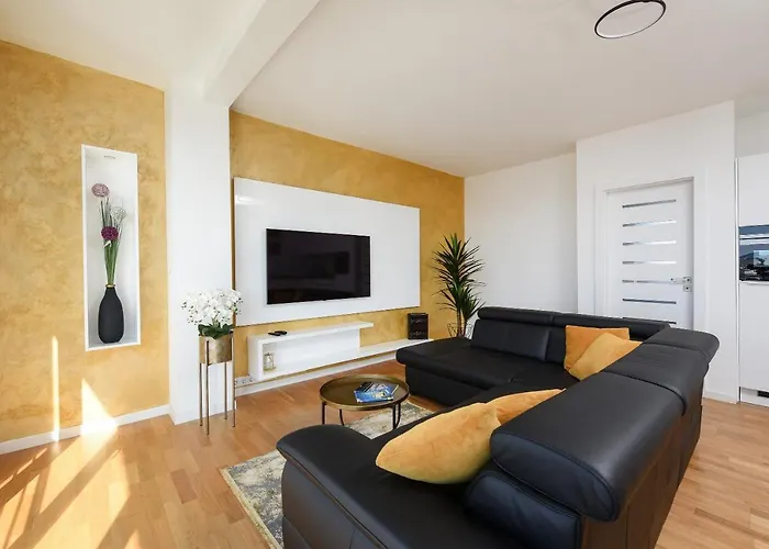 Sunset Penthouse With Spectacular View And Jacuzzi Apartment