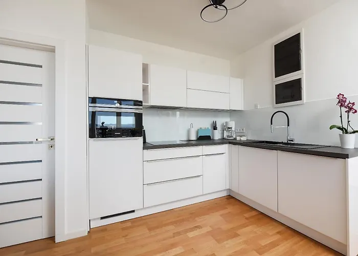 Sunset Penthouse With Spectacular View And Jacuzzi زادار