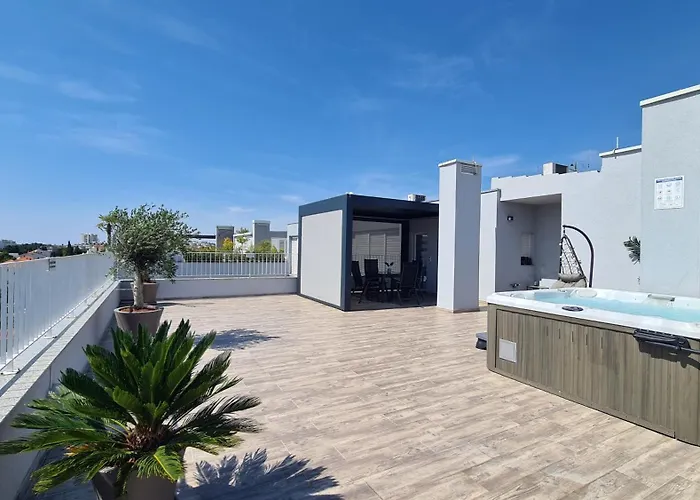 Sunset Penthouse With Spectacular View And Jacuzzi Apartment Zadar