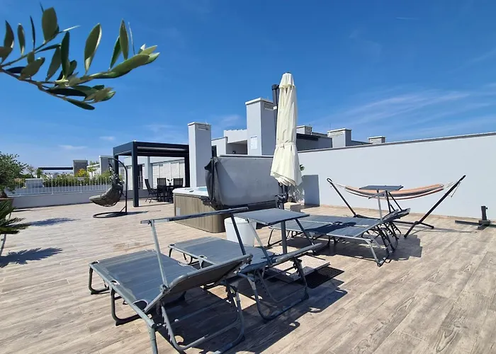 Sunset Penthouse With Spectacular View And Jacuzzi شقة