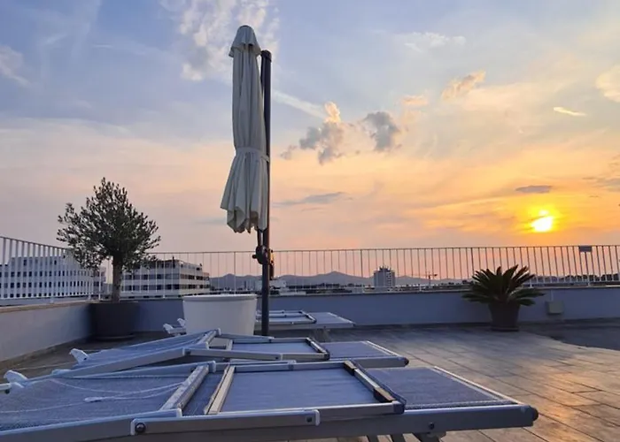 Apartment Sunset Penthouse With Spectacular View And Jacuzzi Zadar